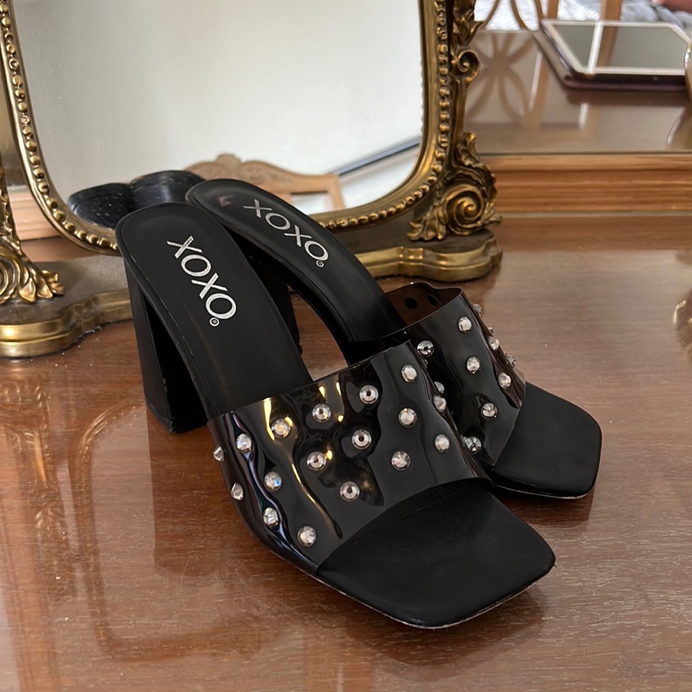 Black heels